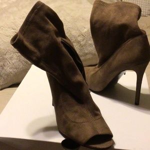 Aldo Peep toe booties